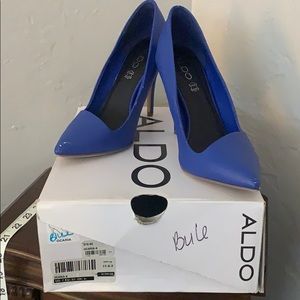 Blue Aldo ovarian